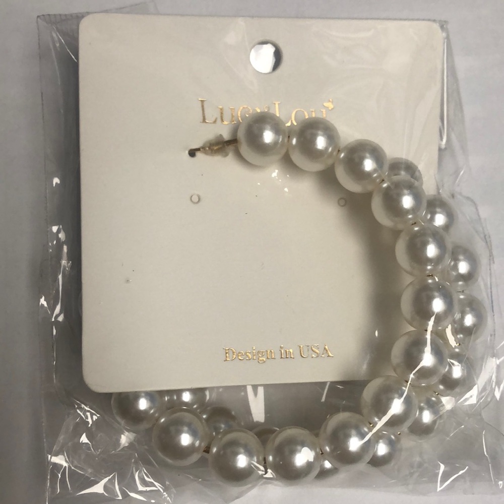 White Pearl Bracelet